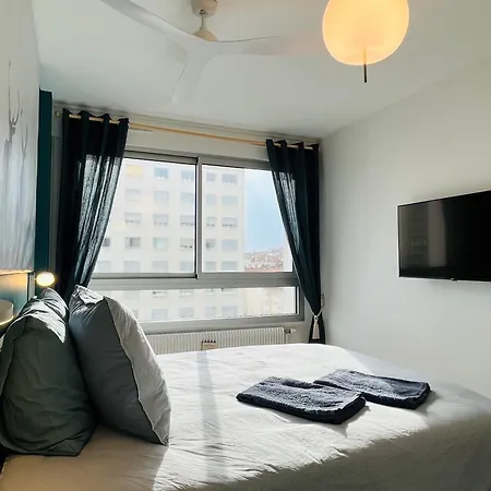 Central, Confort, Clim, 2 Chambres, Parking - 6e * Lyon